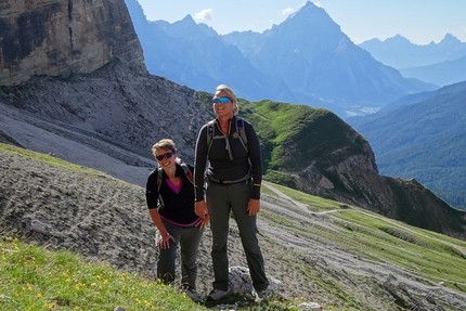 Tofana di Rozes, Scala del Minighel, Dolomites - Walking up to Tofana di Rozes