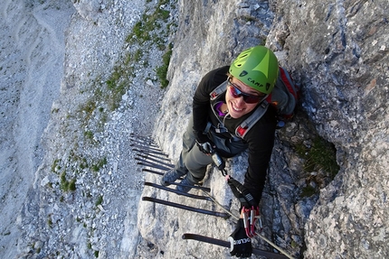 Il Giro della Tofana di Rozes, Scala del Minighel, Dolomiti - Sulla mitica Scala del Minighel