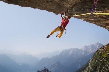 Edu Marin  - Edu Marin ripete Samsara 8b+ 200m, Lofer Alm, Austria 