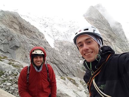 Adamello, Diretta del Diamante, Corno Miller - Durante la ripetizione della  'Diretta del diamante' al Pilastro Est del Corno Miller (3373m) in Val Salarno, effettuata da Filippo Barbieri, Leonardo Gheza e Michele Tapparello