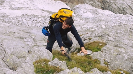 Adamello, Diretta del Diamante, Corno Miller - Durante la ripetizione della  'Diretta del diamante' al Pilastro Est del Corno Miller (3373m) in Val Salarno, effettuata da Filippo Barbieri, Leonardo Gheza e Michele Tapparello