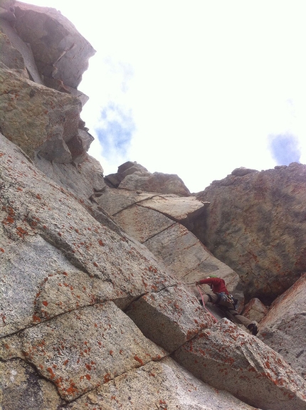 Adamello, Diretta del Diamante, Corno Miller - Durante la ripetizione della  'Diretta del diamante' al Pilastro Est del Corno Miller (3373m) in Val Salarno, effettuata da Filippo Barbieri, Leonardo Gheza e Michele Tapparello