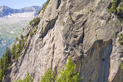 Mongolfiera, Val Masino - Simone Pedeferri e Daniele Bianchi durante la prima libera di 'Pana' (8b, 265m) sulla Mongolfiera, Alta Val Masino