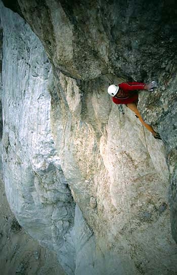 Pietro Dal Prà, Marmolada, Dolomiti - Pietro Dal Prà prima salita in libera della Via della Cattedrale, Marmolada, Dolomiti