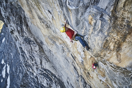 Eiger, Roger Schaeli, Mayan Smith-Gobat,  La vida es silbar - Roger Schaeli e Mayan Smith-Gobat durante la seconda salita in libera di 'La vida es silbar' (900m, Daniel Anker, Stephan Siegrist, 1988-1999. Prima libera: Stephan Siegrist, Ueli Steck 2003), Eiger parete nord