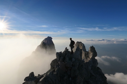 Cimon della Pala, Dolomiti, Alessandro Baù, Alessandro Beber, Matteo Faletti - In cima, durante la prima salita di 'Fumo negli occhi' (800m, VIII, A2 08/2015) Cimon della Pala (Pale di San Martino, Dolomiti)