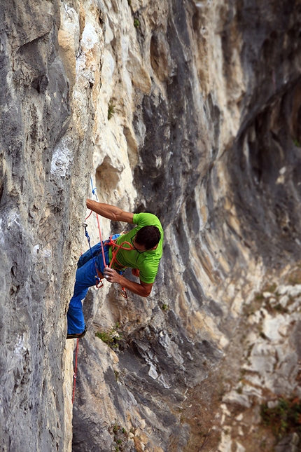 Andrea De Giacometti, Tarzan Wall - Andrea De Giacometti libera Ba-Bel alla Tarzan Wall, per la quale propone il grado di 9a