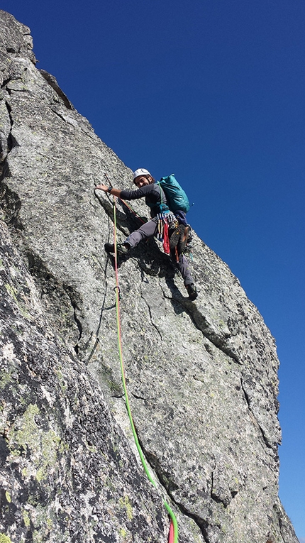 Torvagando for Nepal, Annalisa Fioretti, Gianpietro Todesco - Torvagando for Nepal: Pizzo Spazzacaldera (2487m) e la Fiamma in Val Bregaglia