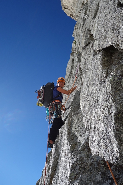 Divine Providence, Mont Blanc, Nina Caprez, Merlin Benoit - Nina Caprez dealing with the alpine climbing on the first part of Divine Providence, Mont Blanc