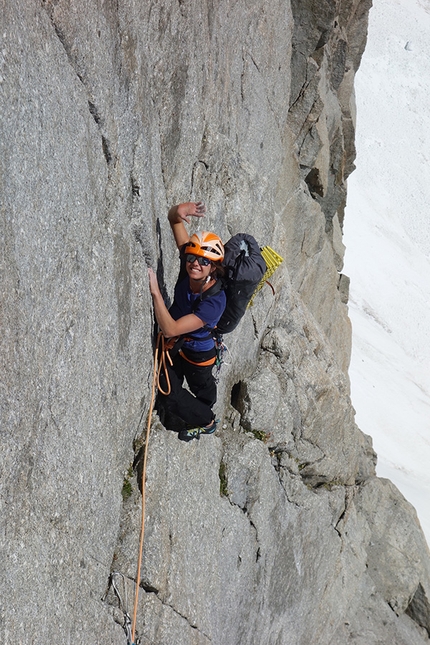 Divine Providence, Mont Blanc, Nina Caprez, Merlin Benoit - Nina Caprez dealing with the alpine climbing on the first part of Divine Providence, Mont Blanc