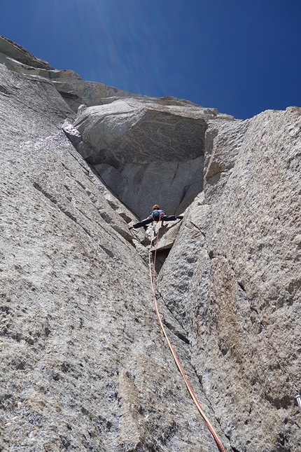 Divine Providence, Mont Blanc, Nina Caprez, Merlin Benoit -  Nina Caprez climbing a 7b pitch on Divine Providence, Mont Blanc