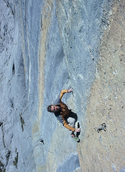 Wenden - Jörg Andreas e Felix Neumärker su Zahir+ 8c a Wendenstöcke, Svizzera.