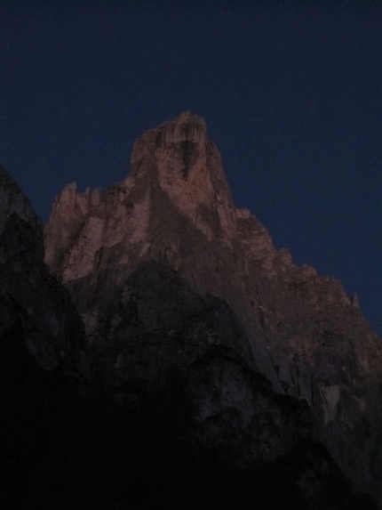 Masada, Sass Maor, Dolomites - Dawn breaks on Sass Maor