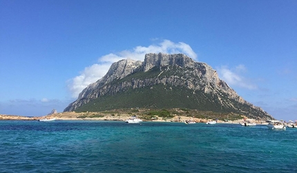 Isola di Tavolara, Sardegna, Affora sa nato, Enzo Lecis, Simone Sarti - Isola di Tavolara, Sardegna