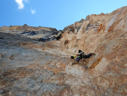 Via degli Studenti, Civetta, Dolomiti, Alessandro Baù, Claudio Migliorini, - Alessandro Baù durante la ripetizione  della Via degli Studenti, parete Nord-Ovest della Civetta, Dolomiti