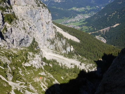 Via Giove, Sasso delle Undici, Vallaccia, Dolomiti, Beppe Ballico - Durante la ripetizione della Via Giove, Sasso delle Undici, Vallaccia (Dolomiti): Bivacco Zeni