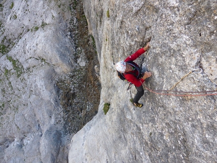 Via Giove, Sasso delle Undici, Vallaccia, Dolomiti, Beppe Ballico - Durante la ripetizione della Via Giove, Sasso delle Undici, Vallaccia (Dolomiti): Saverio sul secondo tiro