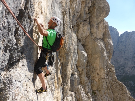 Via Giove, Sasso delle Undici, Vallaccia, Dolomiti, Beppe Ballico - Durante la ripetizione della Via Giove, Sasso delle Undici, Vallaccia (Dolomiti): Saverio sul decimo tiro