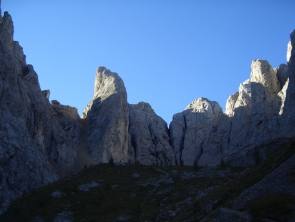 Via Giove, Sasso delle Undici, Vallaccia, Dolomiti, Beppe Ballico - Torre di Mezzaluna, Sasso delle Undici, Vallaccia (Dolomiti)