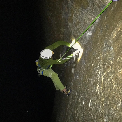 Adam Ondra, Dawn Wall, El Capitan, Yosemite - Adam Ondra, night session on Dawn Wall, El Capitan, Yosemite