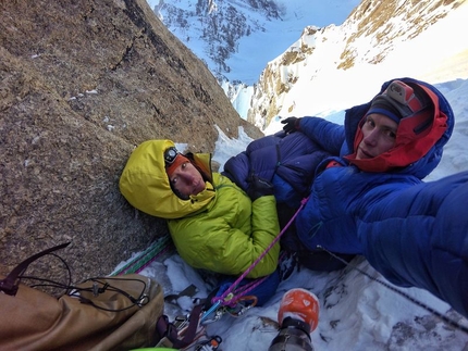 Kyzyl Asker, Luka Lindič, Ines Papert - During the first ascent of 'Lost in China', SE Face of Kyzyl Asker (5842m), Kyrgyzstan (Luka Lindič, Ines Papert 30/09-01/10/2016)
