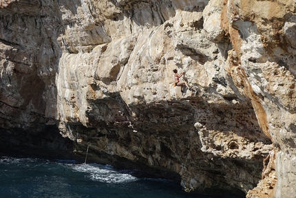 Maiorca, Deep Water Solo, Psicobloc - Maiorca Deep Water Solo: Angela Bettega a Porto Colum