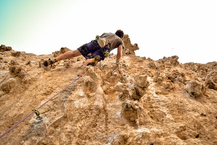 Kalymnos climbing - Kalymnos: climbing a 6c at Secret Garden