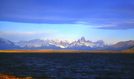 Traversata est-ovest dello Hielo Patagonico Sur - Fitz Roy e Torre dal lago Viedma