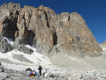 Tien Shan 2016, Giovanni Pagnoncelli, Marcello Sanguineti - Tien Shan 2016: ai piedi del Chiavari Peak