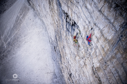 Cima Grande di Lavaredo, Tre Cime di Lavaredo, Simon Gietl, Vittorio Messini, Das Erbe der Väter, Dolomiti - Simon Gietl sale 'Das Erbe der Väter' sulla parete nord della Cima Grande di Lavaredo, Dolomiti, aperta insieme a Vittorio Messini