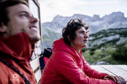 Cima Grande di Lavaredo, Tre Cime di Lavaredo, Simon Gietl, Vittorio Messini, Das Erbe der Väter, Dolomiti - Simon Gietl sale 'Das Erbe der Väter' sulla parete nord della Cima Grande di Lavaredo, Dolomiti, aperta insieme a Vittorio Messini