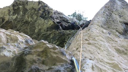 Gola del Limarò, Francesco Salvaterra - Apparire o scegliere d'essere, Gola del Limarò: Giordato Faletti in apertura sul quarto tiro