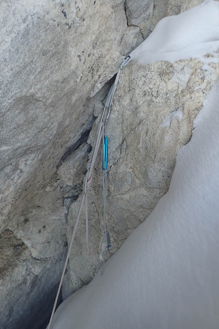 Thalay Sagar, Himalaya, India, Dmitry Golovchenko, Dmitry Grigoriev, Sergey Nilov - Making the first ascent of Moveable Feast, North Face of Thalay Sagar (Dmitry Golovchenko, Dmitry Grigoriev, Sergey Nilov 09/2016)