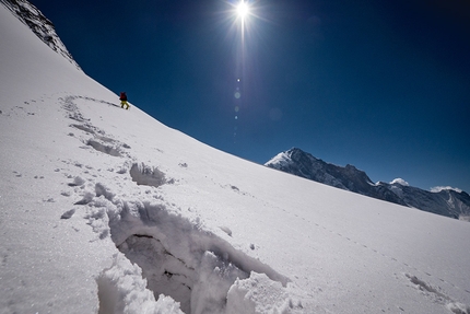 Annapurna III, David Lama, Hansjörg Auer, Alex Blümel - Alex Blümel durante la fase di acclimatamento