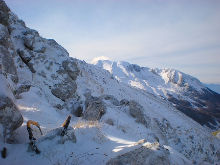 Monte Gallinola, Appennino, Riccardo Quaranta, Emanuele Guglietta, Alessio Scacco - Monte Gallinola: durante l'apertura di 'Muschio Selvaggio' e 'More than this'