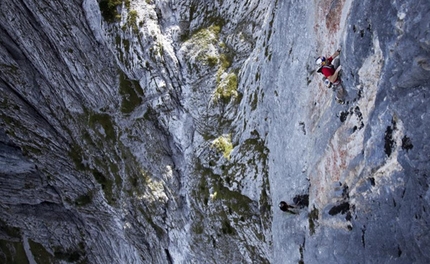 Kilian Fischhuber ripete Des Kaisers neue Kleider 8b+