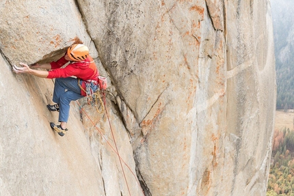 Yosemite, El Capitan, Katharina Saurwein, Jorg Verhoeven - Jorg Verhoeven making the second free ascent of Dihedral Wall, El Capitan, Yosemite