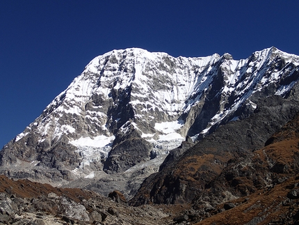 Nepal, Oriol Baró, Roger Cararach, Santi Padrós - Karyolung (6511m) 