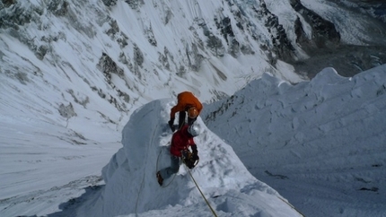 Jasemba - Preparando la piattaforma per la tenda C2 a 6500m