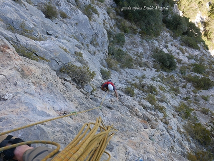 Magnificat, Capo d'Uomo, Argentario, Eraldo Meraldi - Durante la prima salita della via 'Magnificat', Capo d'Uomo, Argentario