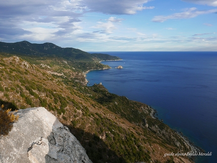 Magnificat, Capo d'Uomo, Argentario, Eraldo Meraldi - Durante la prima salita della via 'Magnificat', Capo d'Uomo, Argentario