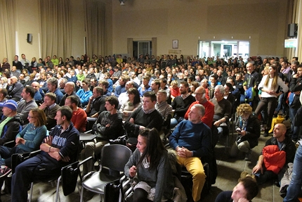 Ueli Steck - Ueli Steck at the evening talk organised by Cai di Colico on 18/11/2016