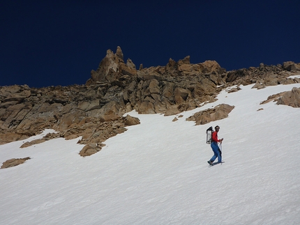 Alpinismo vagabondo, Patagonia, Giovanni Zaccaria, Alice Lazzaro - Alpinismo vagabondo: avvicinamento alla Torre Principal
