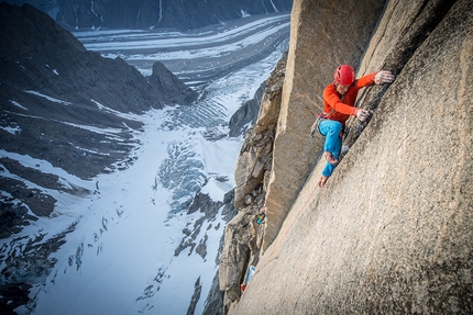 Mirror Wall, Leo Houlding and Co climbing in Greenland