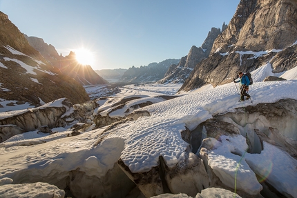 Mirror Wall, Greenland, Leo Houlding - During the first ascent of Reflections, (E6 6b, A3+, 1250m Leo Houlding, Joe Möhle, Matt Pickles, Matt Pycroft, Waldo Etherington, 2016) up the NF Face of Mirror Wall, Greenland