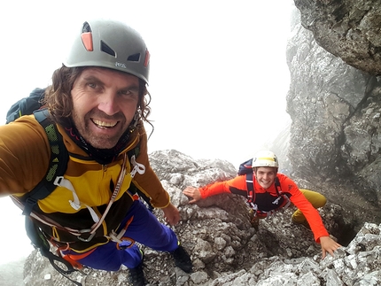 Thomas Huber - Thomas Huber arrampica con suo figlio Elias sulla cima Watzmann dopo l'incidente