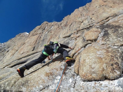 Kyrgyzstan, Peak Gronky, Alex Blümel, Max Reiss, Manuel Steiger, Lisi Steurer, Roman Weilguny, Michael Zwölfer - Durig the first ascent of the new route up the East Face of Peak Gronky, Kyrgyzstan