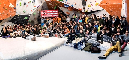 Rebuild Boulder - The climbers who took part in the first stage of the Rebuild Boulder circuit at the Monkey Island climbing gym in Rome.