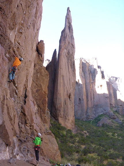 Alpinismo vagabondo, Patagonia, Giovanni Zaccaria, Alice Lazzaro - Alpinismo vagabondo: giorno 6 - Ariel ci porta agli Ojos de Buda