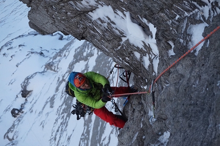 Eiger, Titanic, Tom Ballard, Marcin Tomaszewski - During the first ascent of 'Titanic', North Face of the Eiger (A3/M5/6b, 2000m, Tom Ballard, Marcin Tomaszewski)